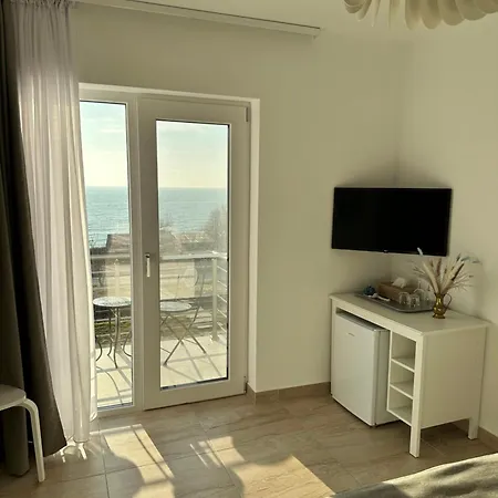 Pensión Halta Pescarus 3*